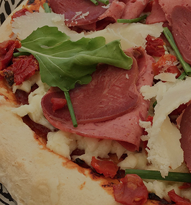 Dilli Salamlı Pizza